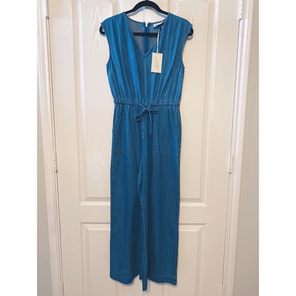 Universal Thread Pants - Universal Thread woman’s Jumpsuit Denim size XS